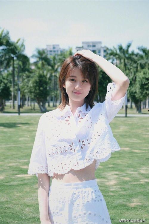 娱乐吃瓜酱走读生